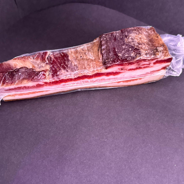 Pancetta Trentina Artigianale – Il gusto autentico della tradizione di montagna 🏔️