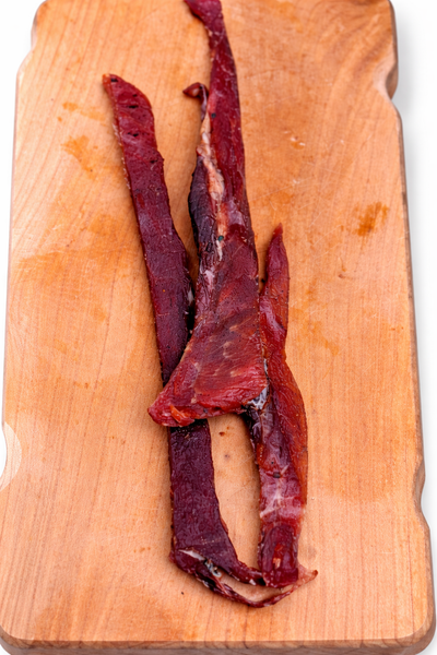 Carne Secca di Suino Artigianale Trentina – Lo snack proteico dal gusto delicato e irresistibile 🏔️